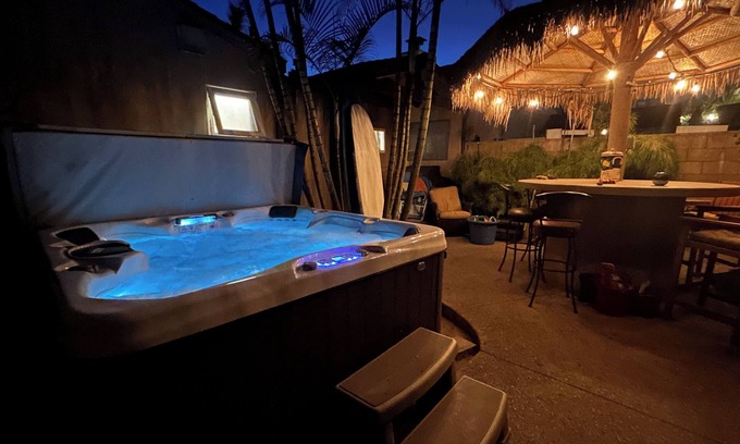 Townsite House | Oceanside Bungalow | Walk to Beach & Pier | Private Hot Tub + Beach Gear