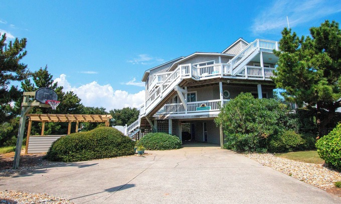Carolina Dunes House | Oceanside, Private Pool, Hot Tub, Community Pool, CD7, Sandfiddler Lodge