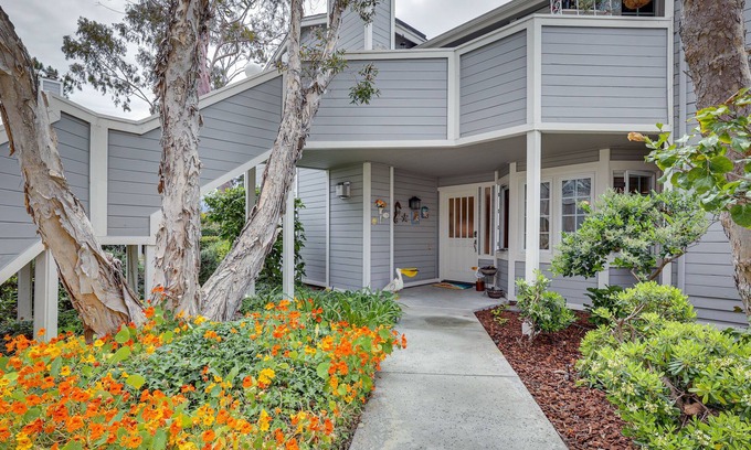 South Oceanside Condo | Oceanside Vacation Rental w/ Community Pool & Spa!