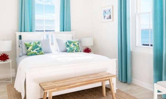 Sandys Apartment | Oceanview 3 Bed w/Private Patio & Garden - 3B