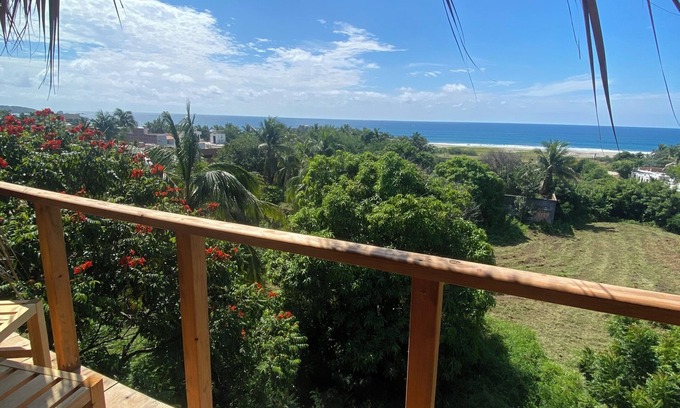 Santa Maria Cabin | Oceanview cabin with AC in Brisas de Zicatela - 2 bedrooms
