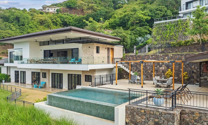 Coco House | Oceanview Getaway: Expansive Villa + Club Access