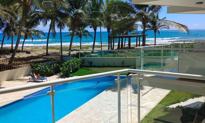 Cabarete Condo | Oceanview & step onto the beach