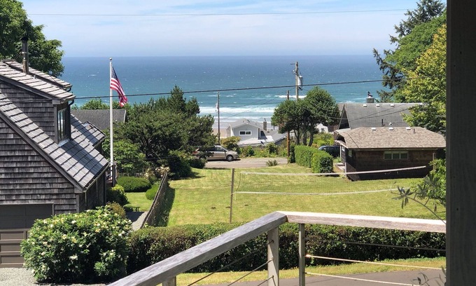 Neahkahnie Beach House | Oceanviews from bedrooms and decks