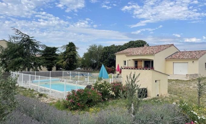 Orgnac-l'Aven House | Ochre House. Vacation home with private swimming pool.