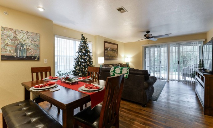 Branson Condo | Oct 20-31!. 2nd bath just updated! Master spa shower!