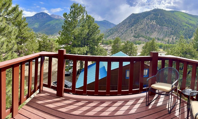 Lake City House | October is perfect in Lake City! Lower rates, slower pace, no crowds or ATVs!