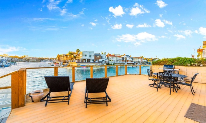 Channel Islands House | October Special 30+ Stay! Waterfront, Deck W/Views