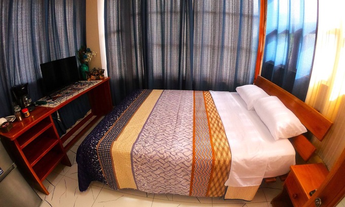 Bahia de la Academia House | Odessa - Galapagos Minisuite 500 ft From THE Ocean #1