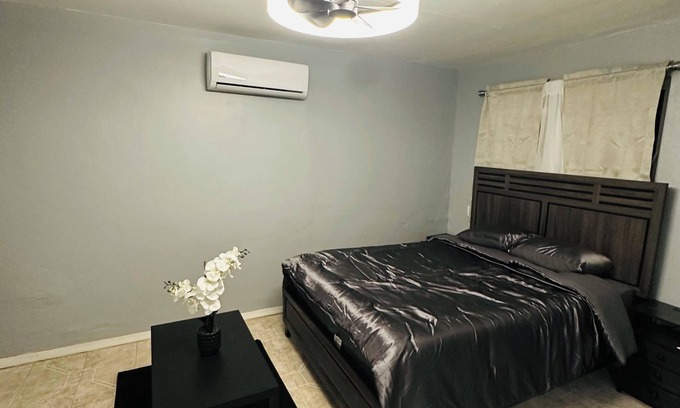 El Paso Apartment | Odriozola’s Vrbo Studio