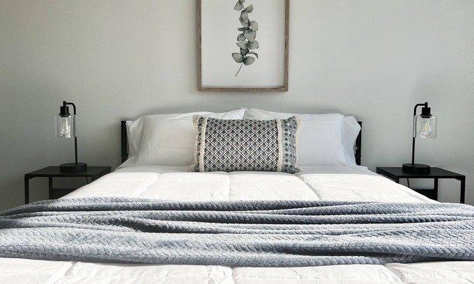 West Des Moines Apartment | ✧Odyssey at Keystone | Stunning 1BD Apartment✧