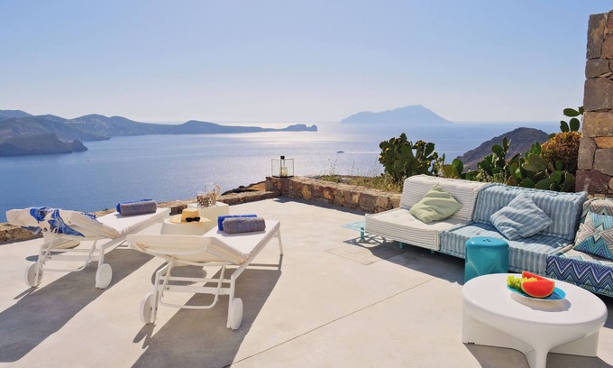 Milos Apartment | Odyssey Rock