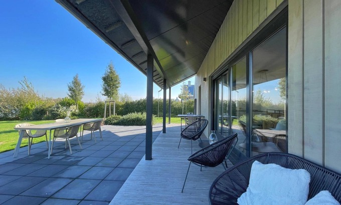 Tholen House | Oesterdam Resort by Interhome