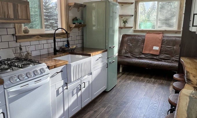 Bayfield House | OFF GRID Tiny home at Vallecito Lake