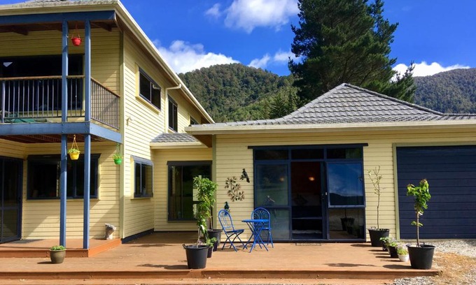 Marlborough Bed & Breakfast | Off the Beaten Track B&B