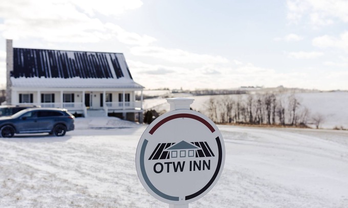 Millersburg House | Off The Wall Inn: Premier Large Group House in Holmes County