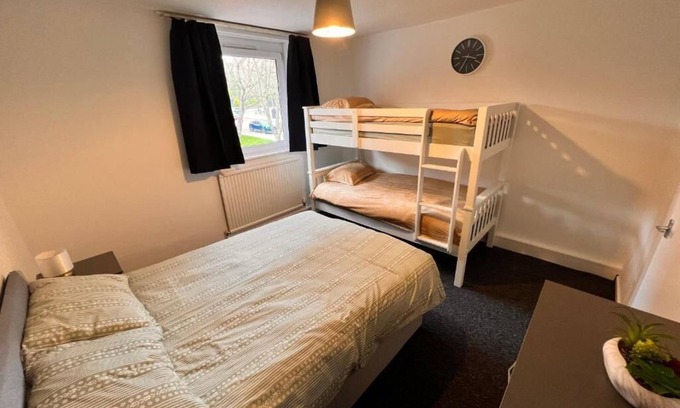 Hillrise House | Offering garden views,Archway Islington London is an accommodation set in London