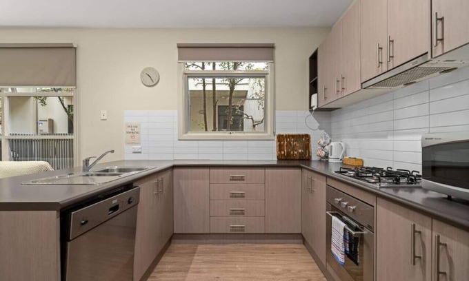 Shepparton South Apartment | Offroad Apartment 4 opposite Lake Victoria