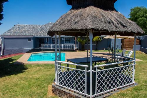 Greater Johannesburg Metropolitan Area House | Ogans guest villa 20 Johan Meyer St, Linmeyer, Johannesburg