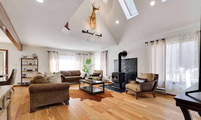 East Stroudsburg Ski Chalet | Oh Deer ! Poconos Chalet!
