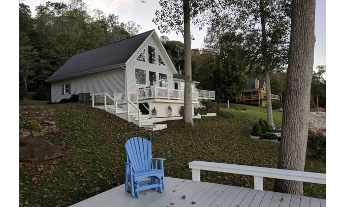 Magnet House | Ohio River Retreat - Relax Riverside With Us