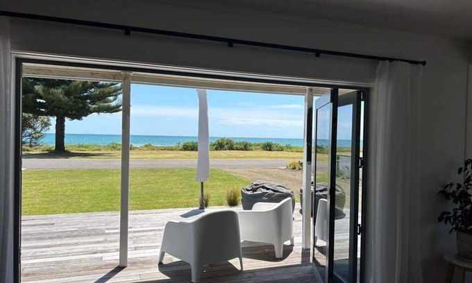 Ohope House | Ohope beach house with direct sea views on Ocean Road