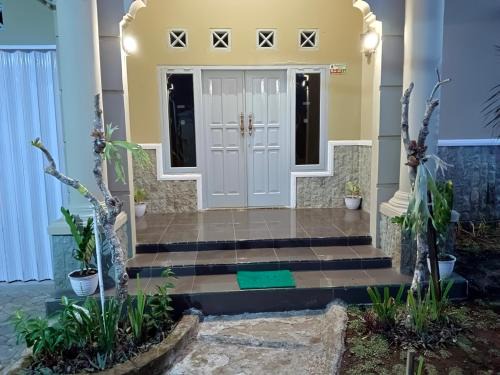 Cilimus Villa | OIKOS GREEN - Homestay