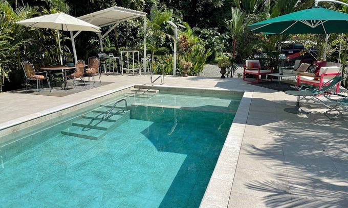 Playa Tortuga Hotel | Ojochal Gardens Villas