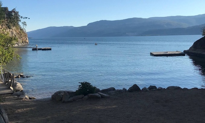 Vernon Resort | Okanagan Lakeside resort living! Pools, lake, beaches and sun!