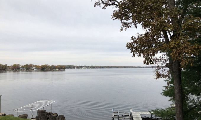 Okauchee House | Okauchee Lake 3BR/2B with HWF's, Sun Porch, Garage, Boat Slip Available!