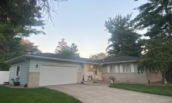 Okemos House | Okemos Haven- Conveniently located!