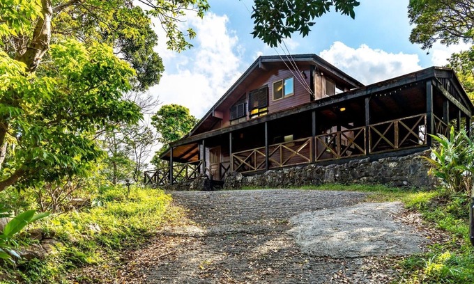 Izumi Cabin | Okinawa Izumi/Secret Beautiful Cabin