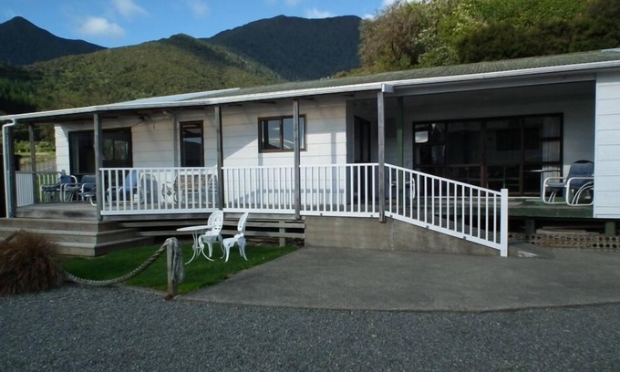 Okiwi Bay House | Okiwi Bay Marlborough Sounds