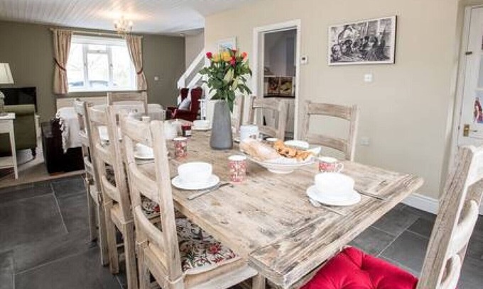 Combe Down House | Old Bakery Cottage in Bath - 3 Bedroom, Free