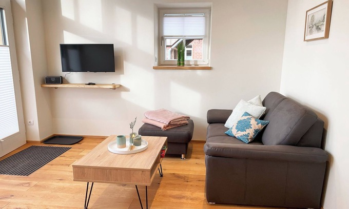 Ohne Apartment | Old barn - meadow view - pure country idyll. Sunny. Cycling