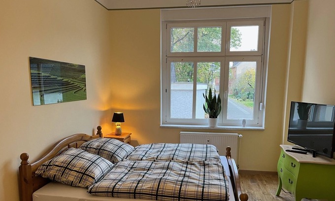 Aken Apartment | Old building apartment in a quiet location in Aken