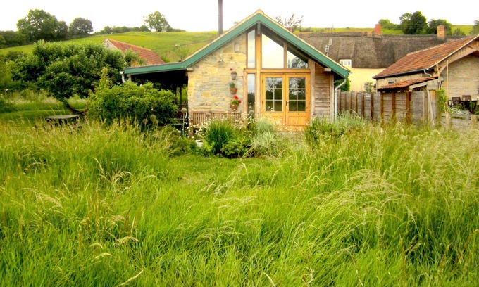 Langport Cottage | OLD CARY COTTAGE, pet friendly, character holiday cottage in Langport