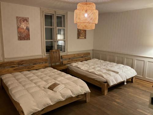 Burgdorf Apartment | Old Charming Rustic Simple Swiss Flat 60m2 Authentic Center Burgdorf Parking Small Bath
