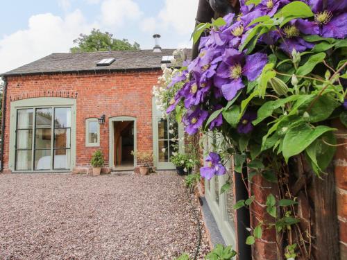 Stoney Stretton House | Old Coach House