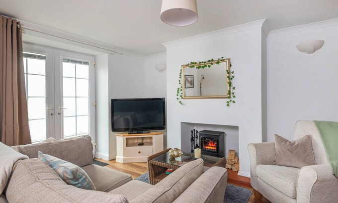 Newton Reigny Cottage | Old George III is a peaceful three-bedroom holiday home in Newton Reigny, near Penrith.