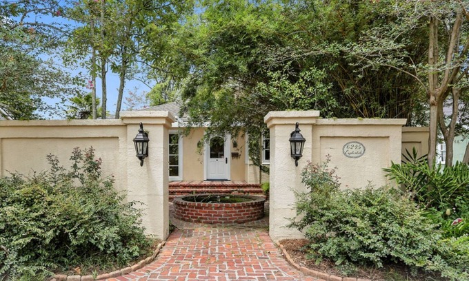 Mid City South House | Old Goodwood Mother In Law Apartment