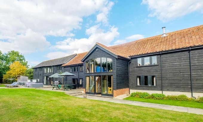 Darsham House | Old Hall Barn - Aldeburgh Coastal Cottages