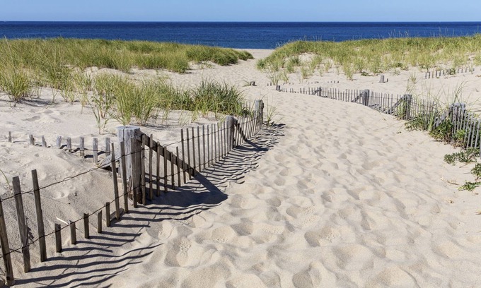 Chatham Bed & Breakfast | Old Harbor Inn