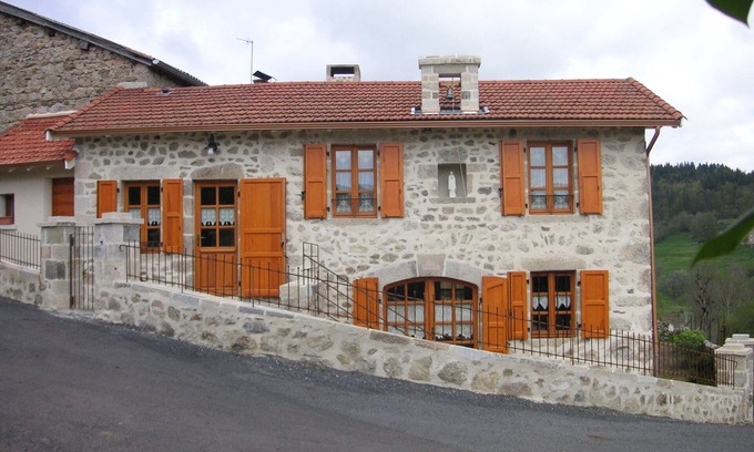Saint-Pal-de-Senouire House | Old house of assembly in the heart of Auvergne