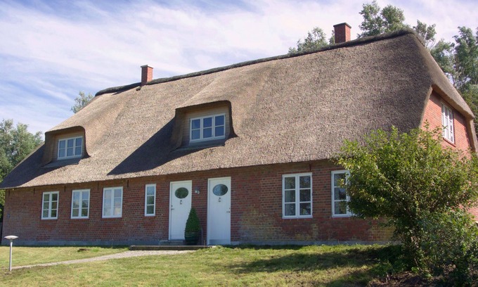 Neukirchen/Erzgeb House | Old lock keeper's house LUV 5 * Thatched cottage for 6 pers. + Sauna house