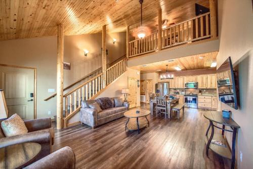 Gruene Apartment | Old Mills Resort OM A6A8