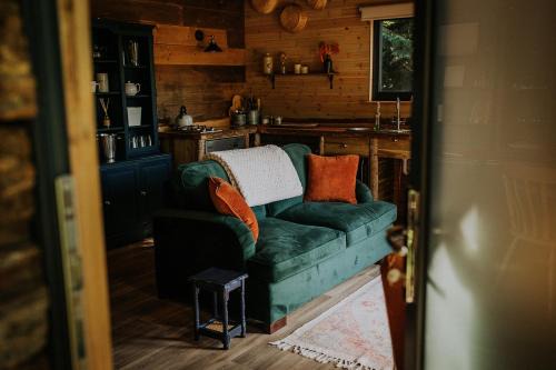 Longdon Cabin | Old Oak Farm