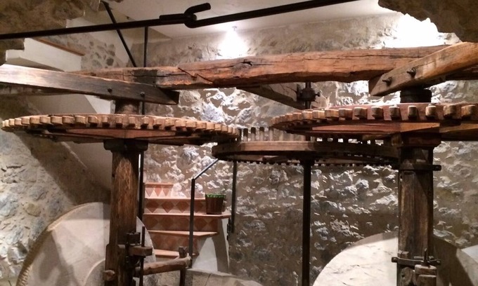 Coaraze House | Old oil mill 25 km from Nice and 25 from the Mercantour park