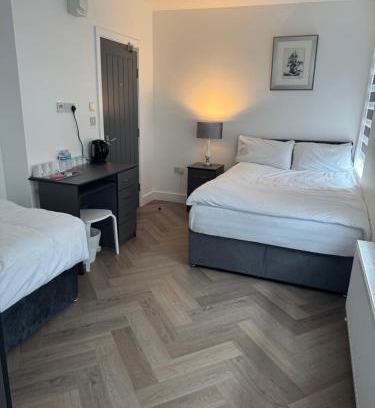 Endlebury Hotel | Old Ridgeway Hotel