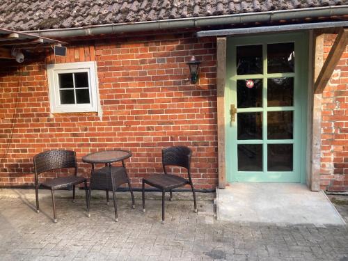 Amt Neuhaus Apartment | OLD TINY HOUSE Laave Ferienwohnung